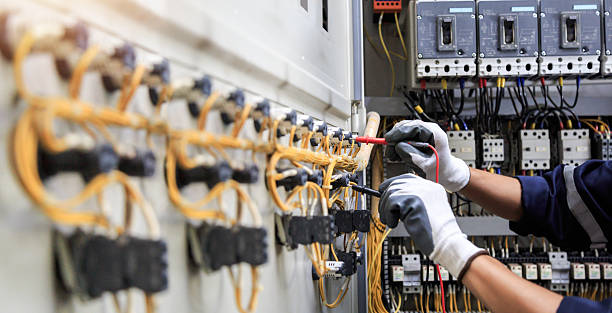 Professional Electrician technician working in Burtonsville, MD